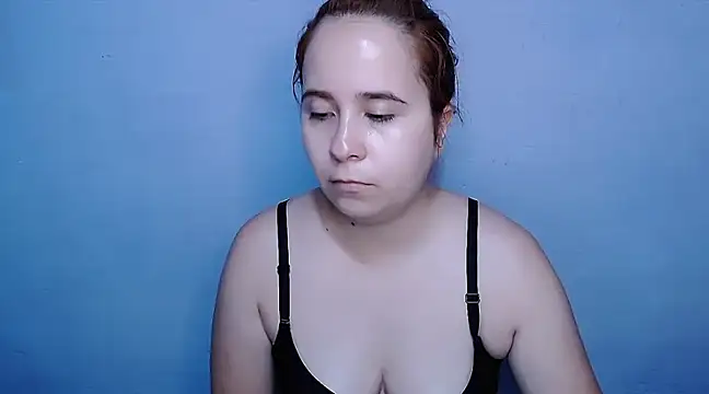 SubLayla01 online show from February 8, 5:50 pm