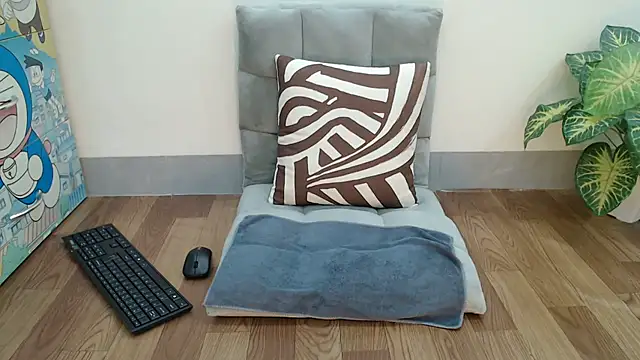 Linn 97 online show from April 24, 8:11 pm