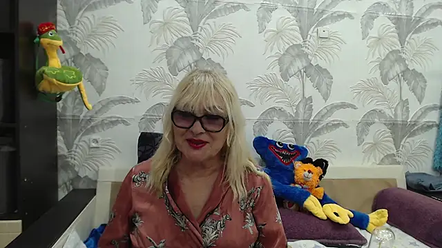 CamDiva113 online show from March 21, 10:39 pm