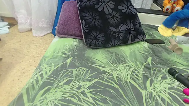 CamDiva113 online show from September 26, 12:20 pm