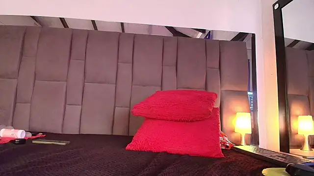 SELENA BIGBOOBS online show from May 12, 2:14 pm