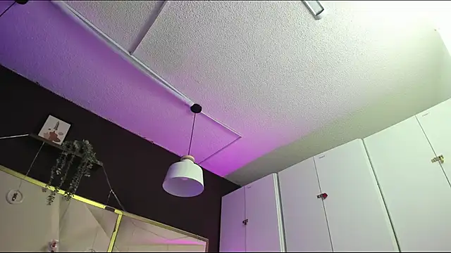 April bowie online show from December 15, 11:36 am