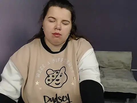 so shy online show from September 26, 6:50 am