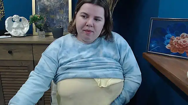 so shy online show from March 26, 7:14 am