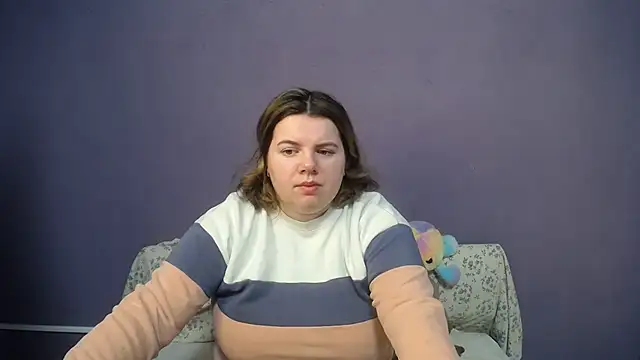 so shy online show from April 1, 6:14 am