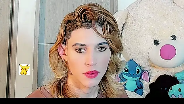 Snapshot of honey_skin chatting on January 3, 7:16 am honey skin online show from January 3, 7:16 am