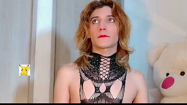 Snapshot of honey_skin chatting on March 2, 11:50 am honey skin online show from March 2, 11:50 am