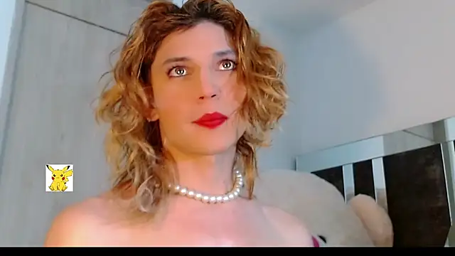 Snapshot of honey_skin chatting on March 9, 4:00 pm honey skin online show from March 9, 4:00 pm