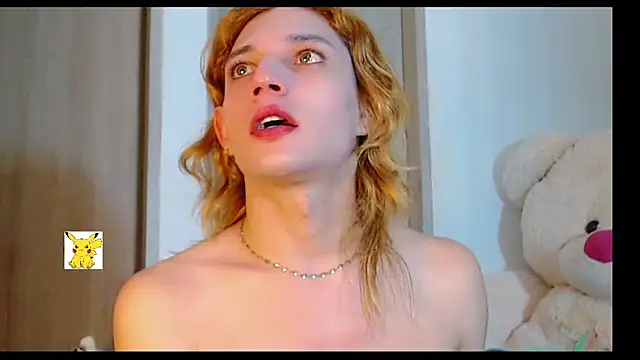 Snapshot of honey_skin chatting on March 16, 7:04 am honey skin online show from March 16, 7:04 am