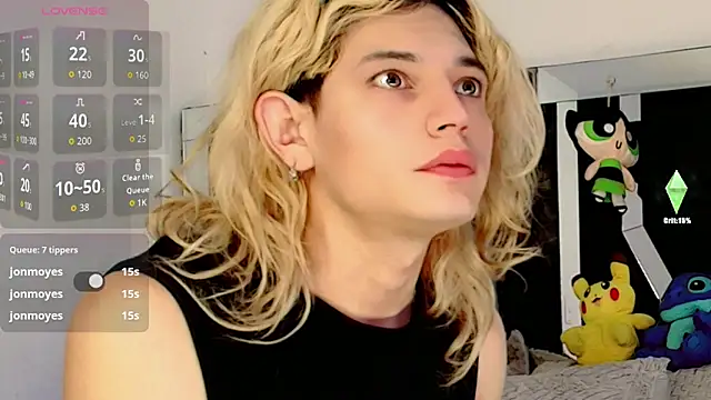 Snapshot of honey_skin chatting on October 5, 4:27 pm honey skin online show from October 5, 4:27 pm