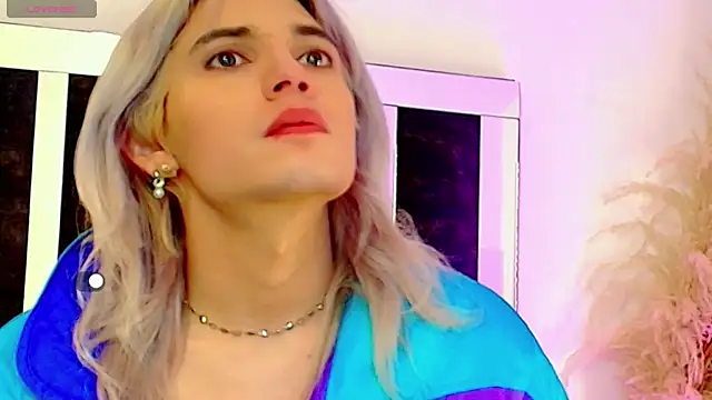 honey skin online show from April 10, 10:47 pm