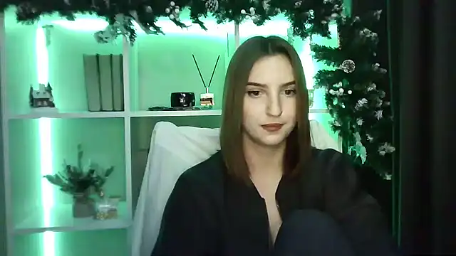 Snapshot of X_Alisa chatting on December 3, 7:33 pm X Alisa online show from December 3, 7:33 pm