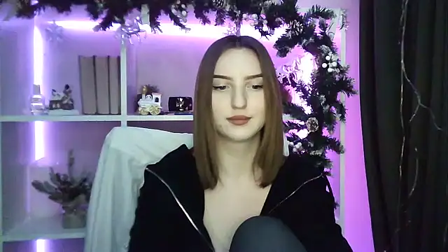 Snapshot of X_Alisa chatting on January 6, 7:45 pm X Alisa online show from January 6, 7:45 pm