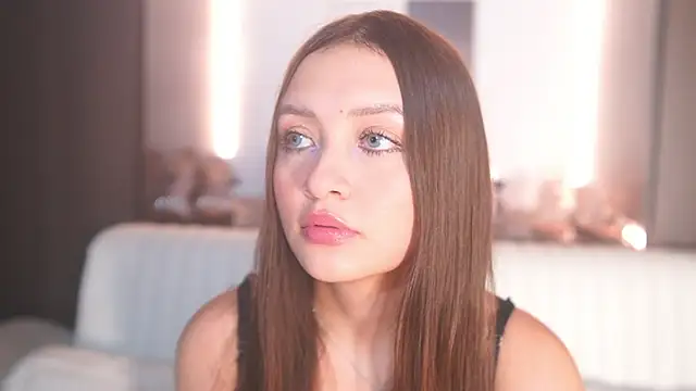 Snapshot of katlyn_martins chatting on July 18, 6:23 pm katlyn martins online show from July 18, 6:23 pm