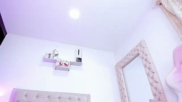 lorennahernandez01 online show from January 28, 10:56 am