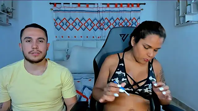 xxx sweet couple  online show from December 10, 3:52 am