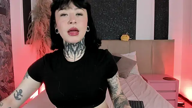 Scolw online show from December 18, 12:55 pm