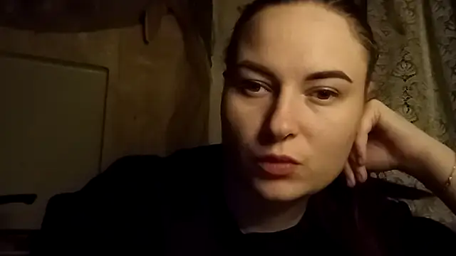 Snapshot of ElenaMaeer chatting on February 17, 4:15 pm ElenaMaeer online show from February 17, 4:15 pm