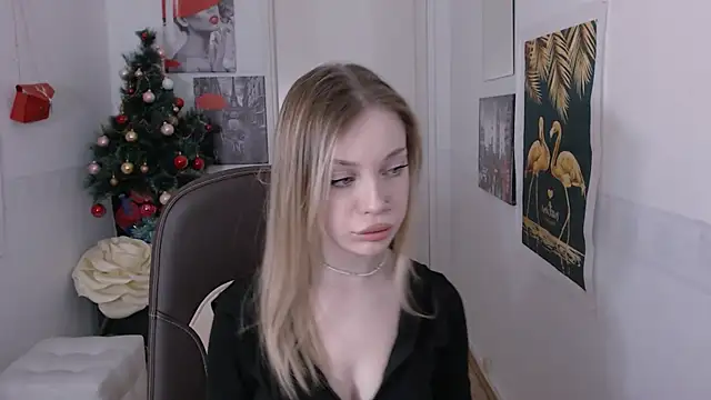 HeyDoraa online show from January 21, 2:26 pm