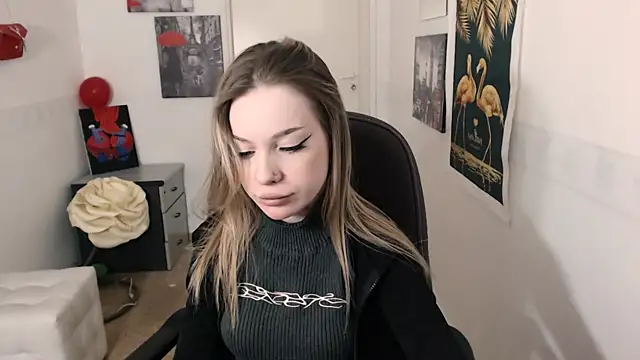 HeyDoraa online show from February 6, 6:02 pm