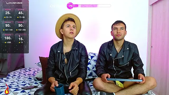 Snapshot of dorian_h_ chatting on December 13, 4:27 pm dorian h  online show from December 13, 4:27 pm