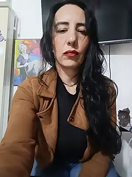 Snapshot of christine-x chatting on June 2, 10:34 pm christine-x online show from June 2, 10:34 pm