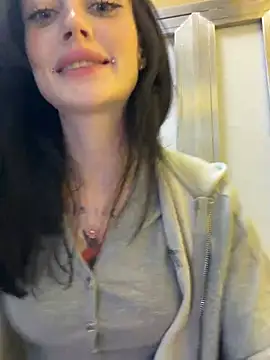 Melissa crazy online show from August 9, 4:45 pm