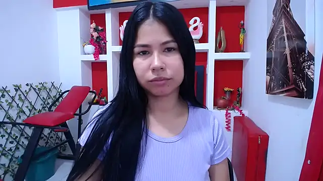 Letty Plugxo online show from November 13, 12:26 pm