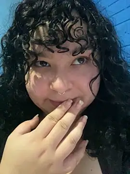 Snapshot of Kimberliprivv chatting on April 10, 6:34 pm Kimberliprivv online show from April 10, 6:34 pm