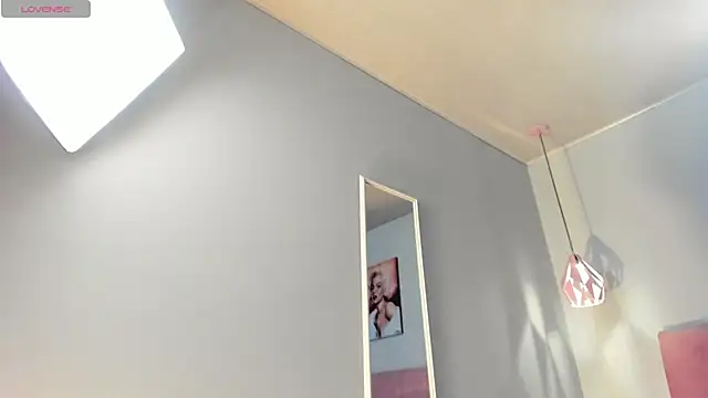 ScarletGV online show from March 12, 5:13 am