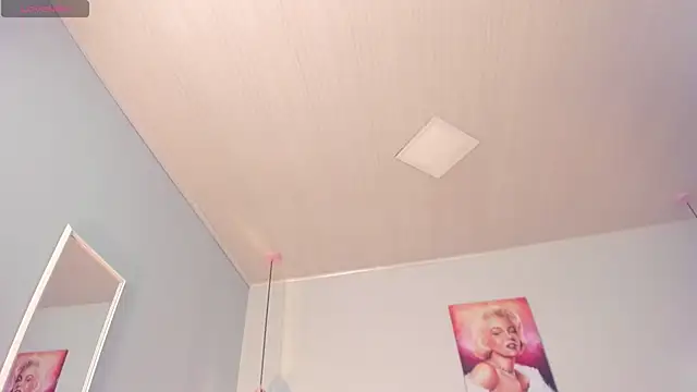 ScarletGV online show from March 13, 9:37 pm