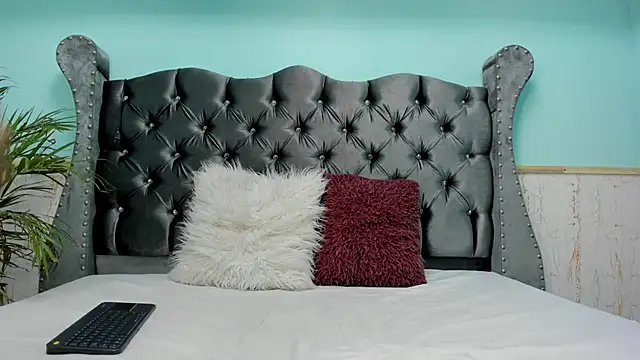 Snapshot of alice_greco chatting on December 16, 7:54 pm alice greco online show from December 16, 7:54 pm