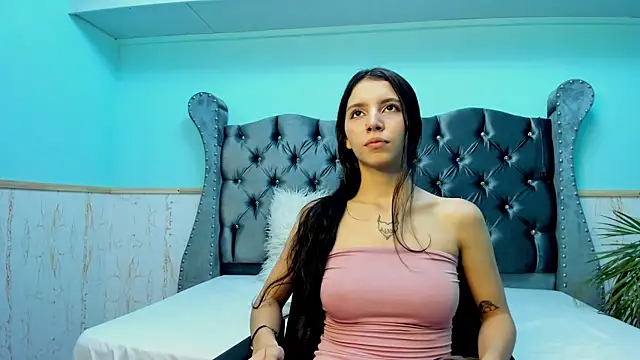 Snapshot of alice_greco chatting on December 21, 7:38 pm alice greco online show from December 21, 7:38 pm