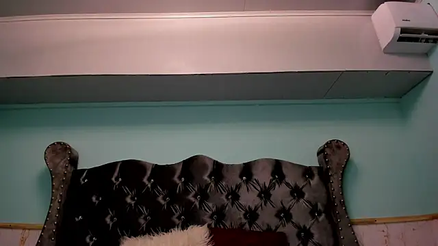 Snapshot of alice_greco chatting on January 19, 4:54 am alice greco online show from January 19, 4:54 am