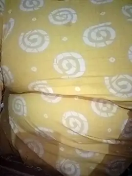 Snapshot of dramebaz_queen chatting on May 9, 6:24 pm dramebaz queen online show from May 9, 6:24 pm