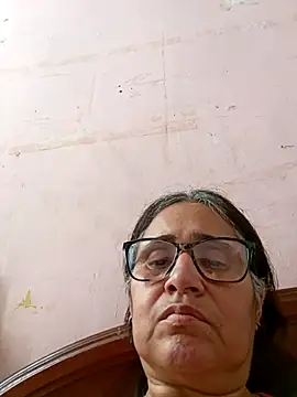 Snapshot of _candi chatting on February 9, 8:02 pm candi online show from February 9, 8:02 pm