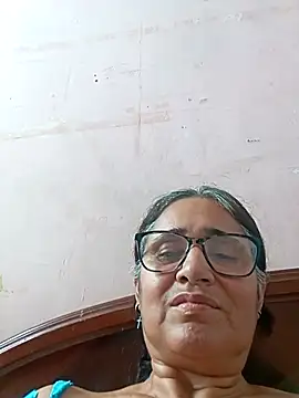 Snapshot of _candi chatting on February 14, 8:05 pm candi online show from February 14, 8:05 pm