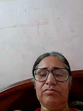 Snapshot of _candi chatting on February 21, 12:28 pm candi online show from February 21, 12:28 pm