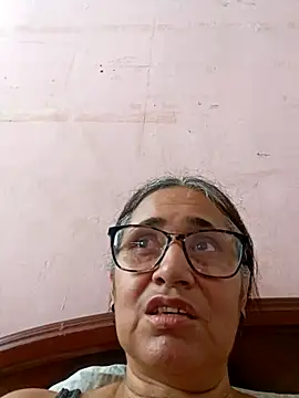 Snapshot of _candi chatting on February 22, 5:57 pm candi online show from February 22, 5:57 pm