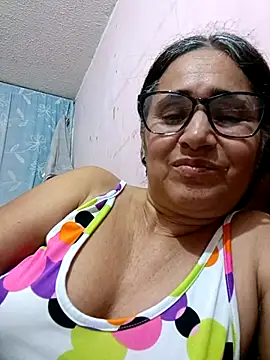 Snapshot of _candi chatting on February 23, 2:40 am candi online show from February 23, 2:40 am