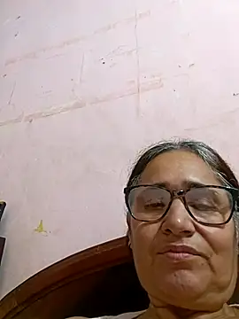 Snapshot of _candi chatting on February 24, 9:00 am candi online show from February 24, 9:00 am