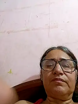 Snapshot of _candi chatting on February 25, 9:20 am candi online show from February 25, 9:20 am