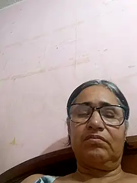 Snapshot of _candi chatting on February 28, 5:15 am candi online show from February 28, 5:15 am