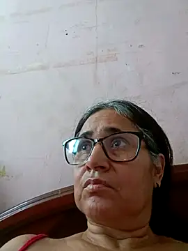 Snapshot of _candi chatting on February 28, 6:09 pm candi online show from February 28, 6:09 pm