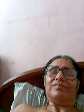 Snapshot of _candi chatting on March 4, 2:21 pm candi online show from March 4, 2:21 pm