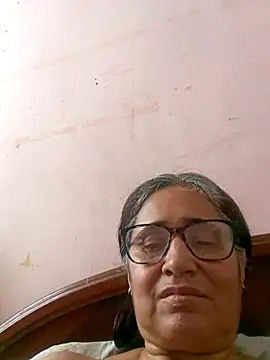 Snapshot of _candi chatting on March 8, 5:11 pm candi online show from March 8, 5:11 pm