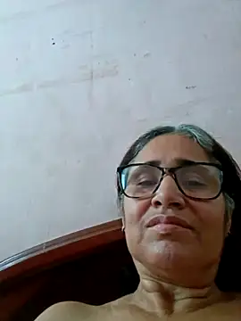 Snapshot of _candi chatting on March 13, 12:35 pm candi online show from March 13, 12:35 pm