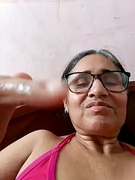 Snapshot of _candi chatting on March 14, 5:24 pm candi online show from March 14, 5:24 pm