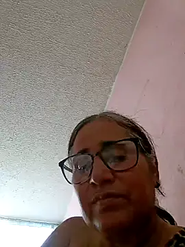 Snapshot of _candi chatting on March 15, 8:10 pm candi online show from March 15, 8:10 pm