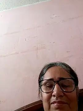 Snapshot of _candi chatting on March 17, 12:25 pm candi online show from March 17, 12:25 pm